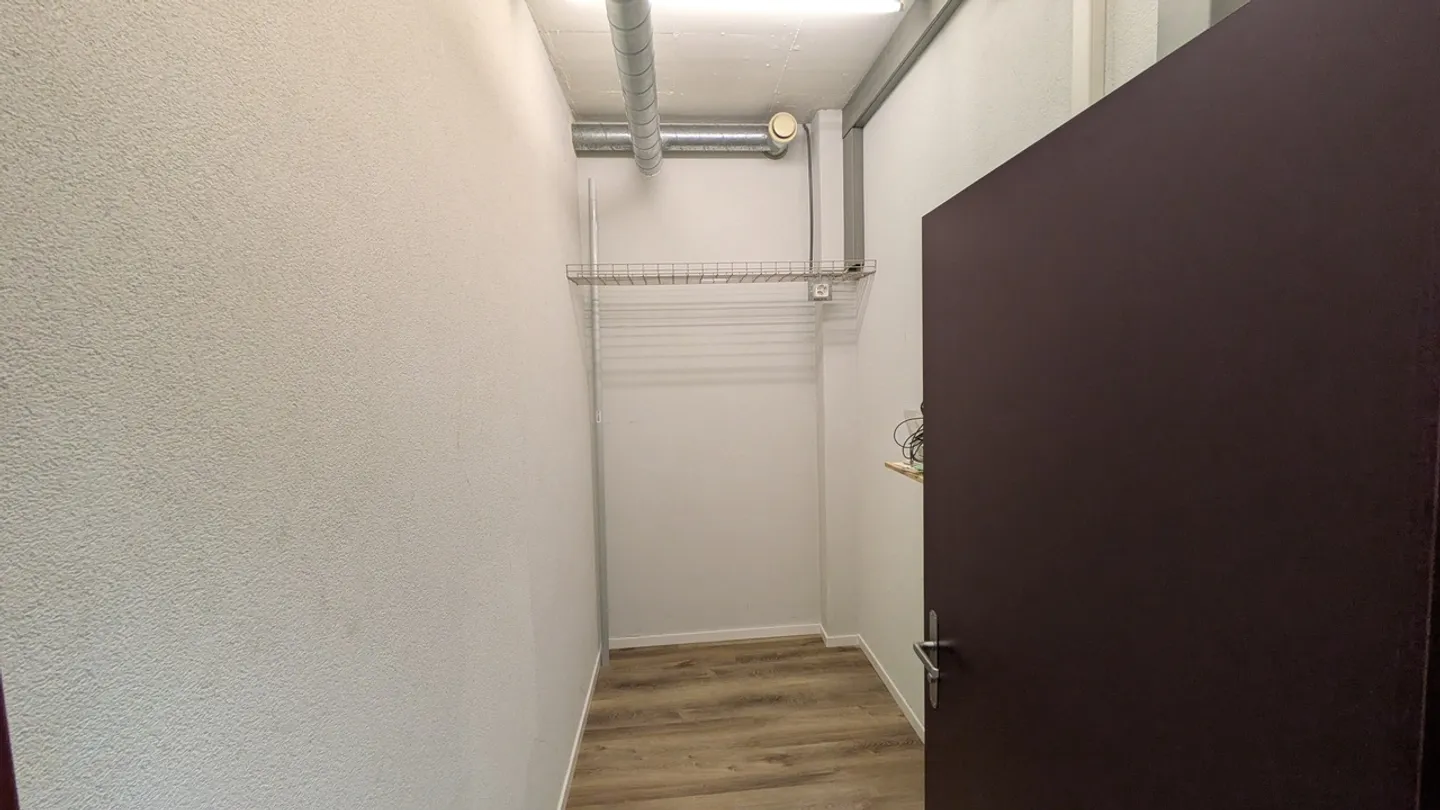 4m2 Lagerraum Dübendorf - Im Schossacher 12 - Foto 1 von 7
