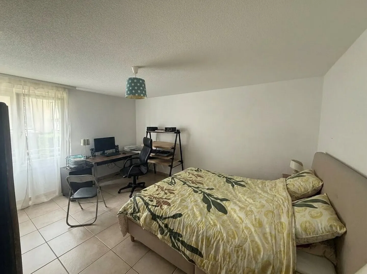 Große Wohnung in der Nähe aller Annehmlichkeiten - Foto 5 von 8