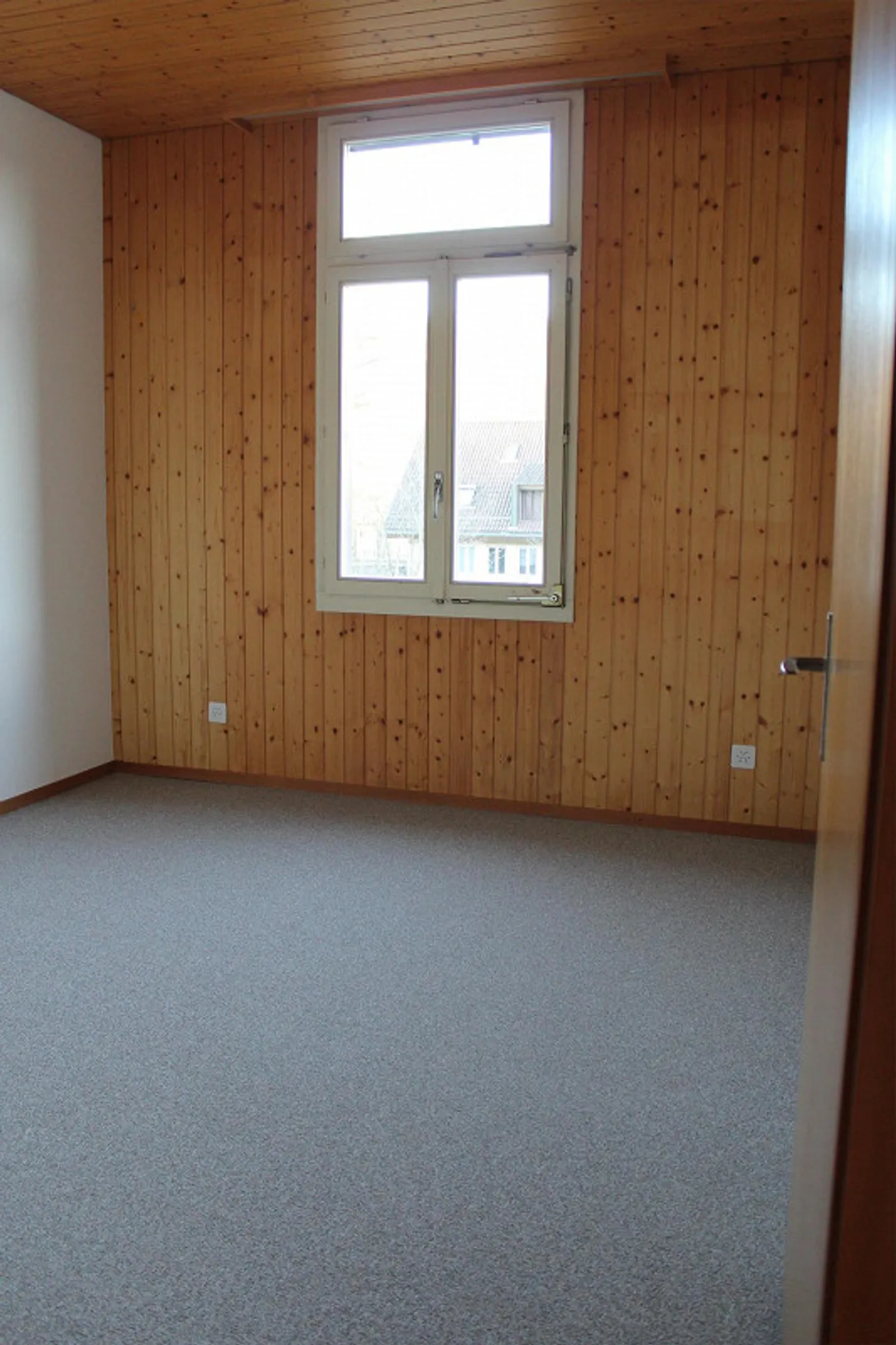 Ampio appartamento di 5 stanze nel centro di Malters in affitto - Foto 8 di 8