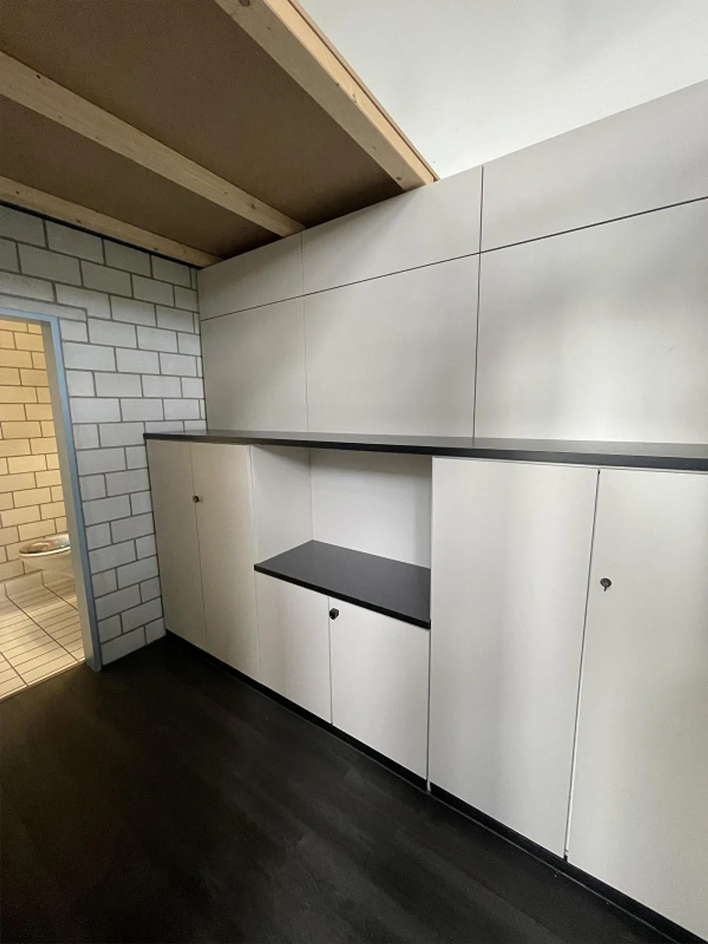 Espace de bureau/commercial polyvalent et attrayant à louer à Rotkreuz - Photo 13 sur 15