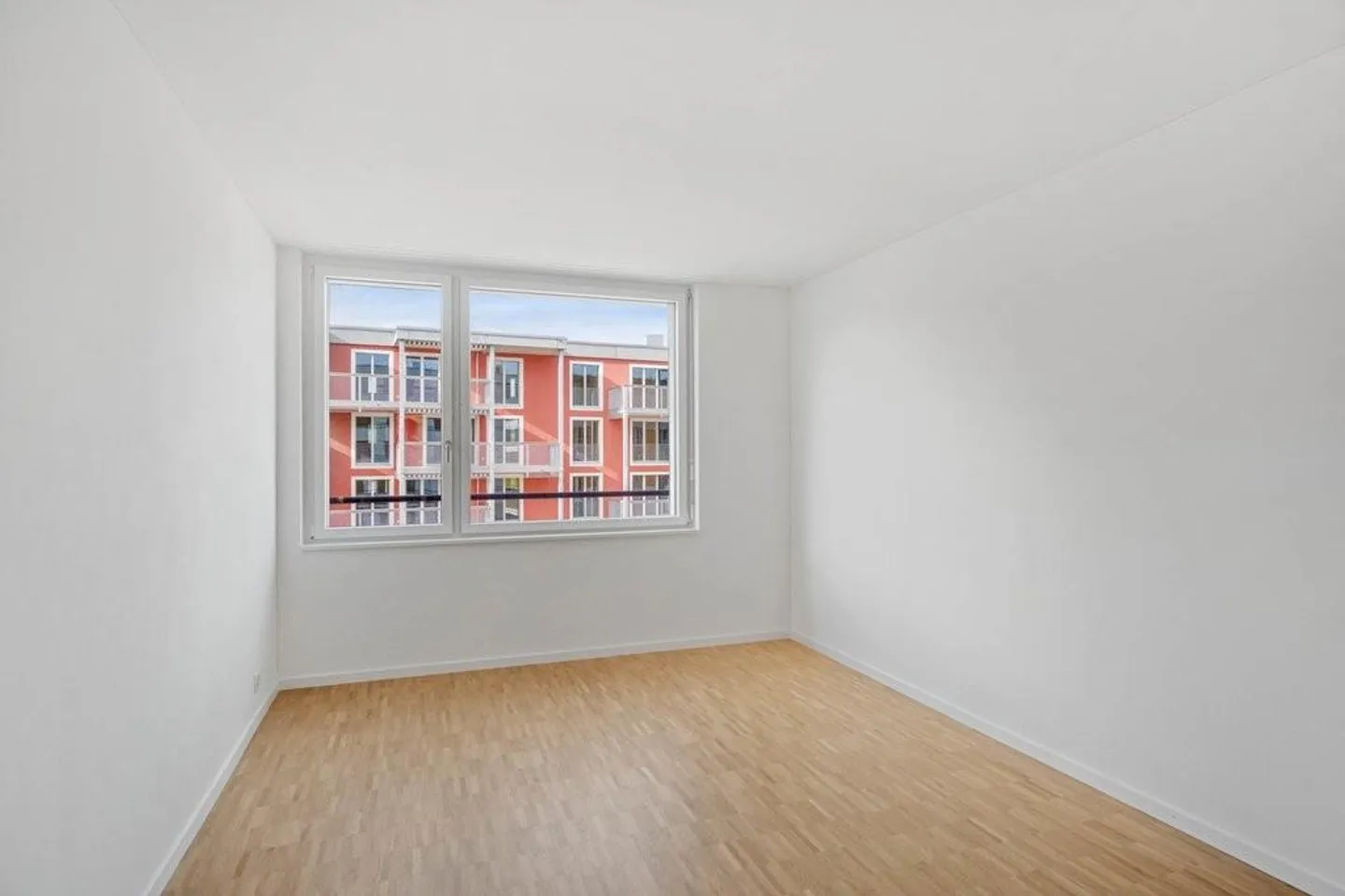 RENT WITHOUT DEPOSIT - Extraordinary Apartment in Schlieren - Photo 7 of 12