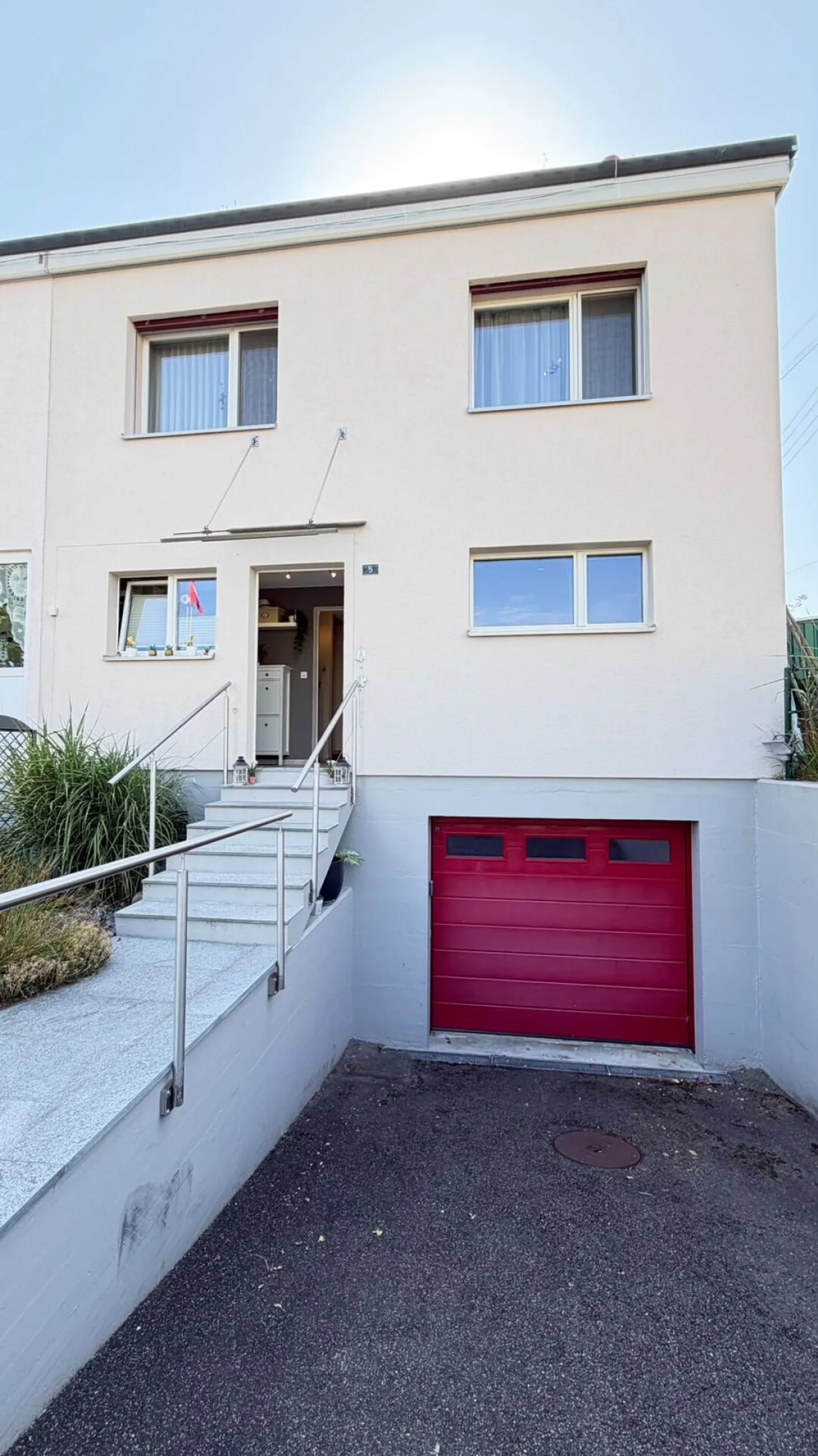 Maison individuelle spacieuse avec garage, beaucoup d'espace et belle disposition des pièces - Photo 18 sur 22
