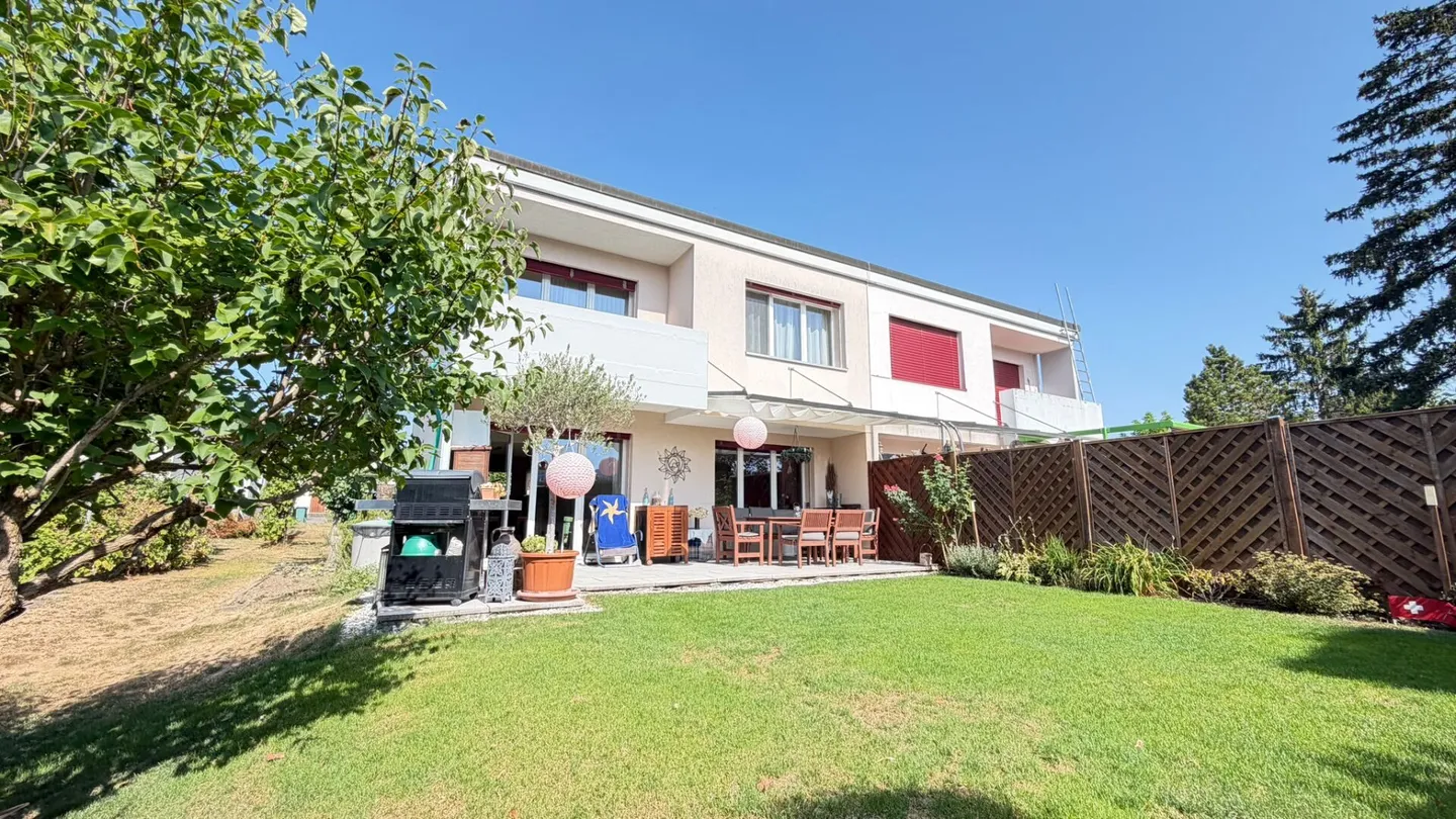 Maison individuelle spacieuse avec garage, beaucoup d'espace et belle disposition des pièces - Photo 20 sur 22