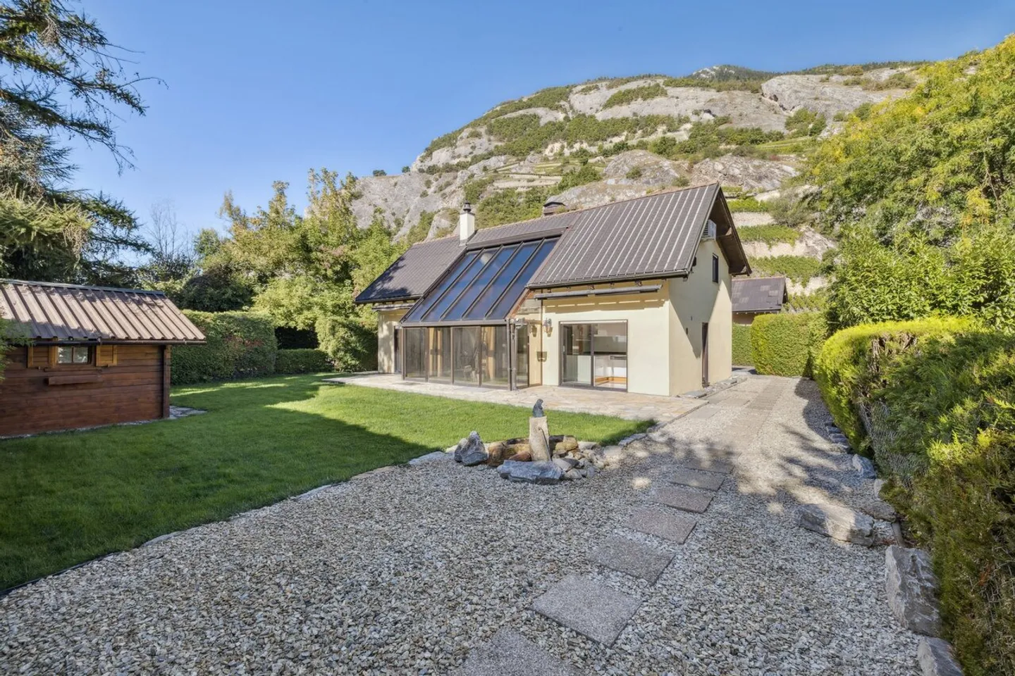 Very Bright Architect Villa - Photo 1 of 13