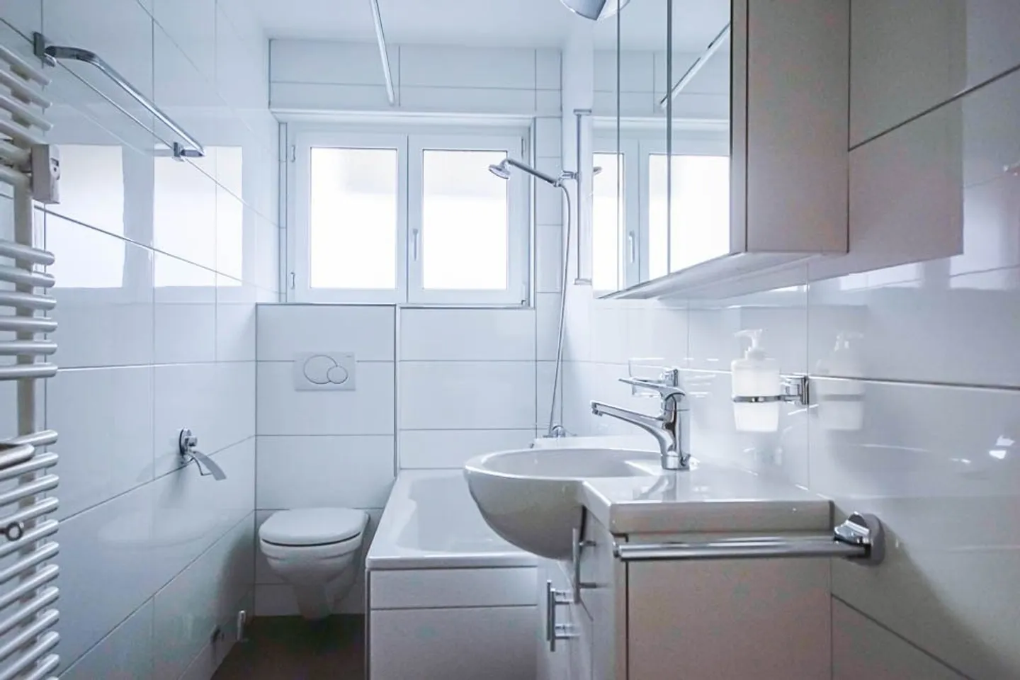 Attraktive Wohnung mit sonnigem Balkon - Foto 2 von 6