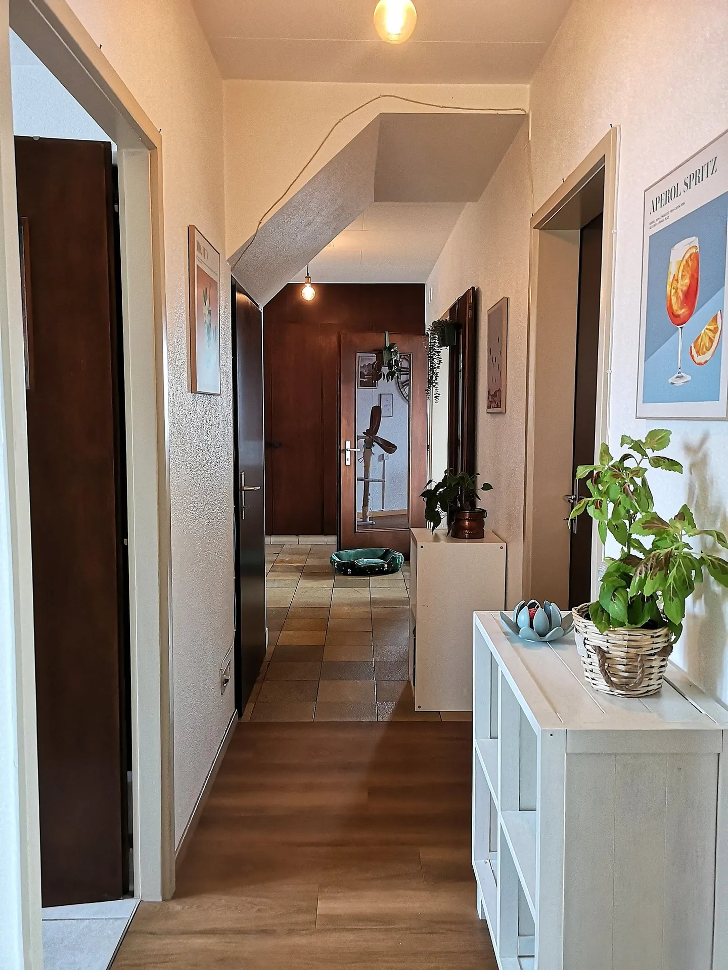 For sale large multipurpose space with storage, 3 parking spaces, 2 apartments - Photo 11 of 23