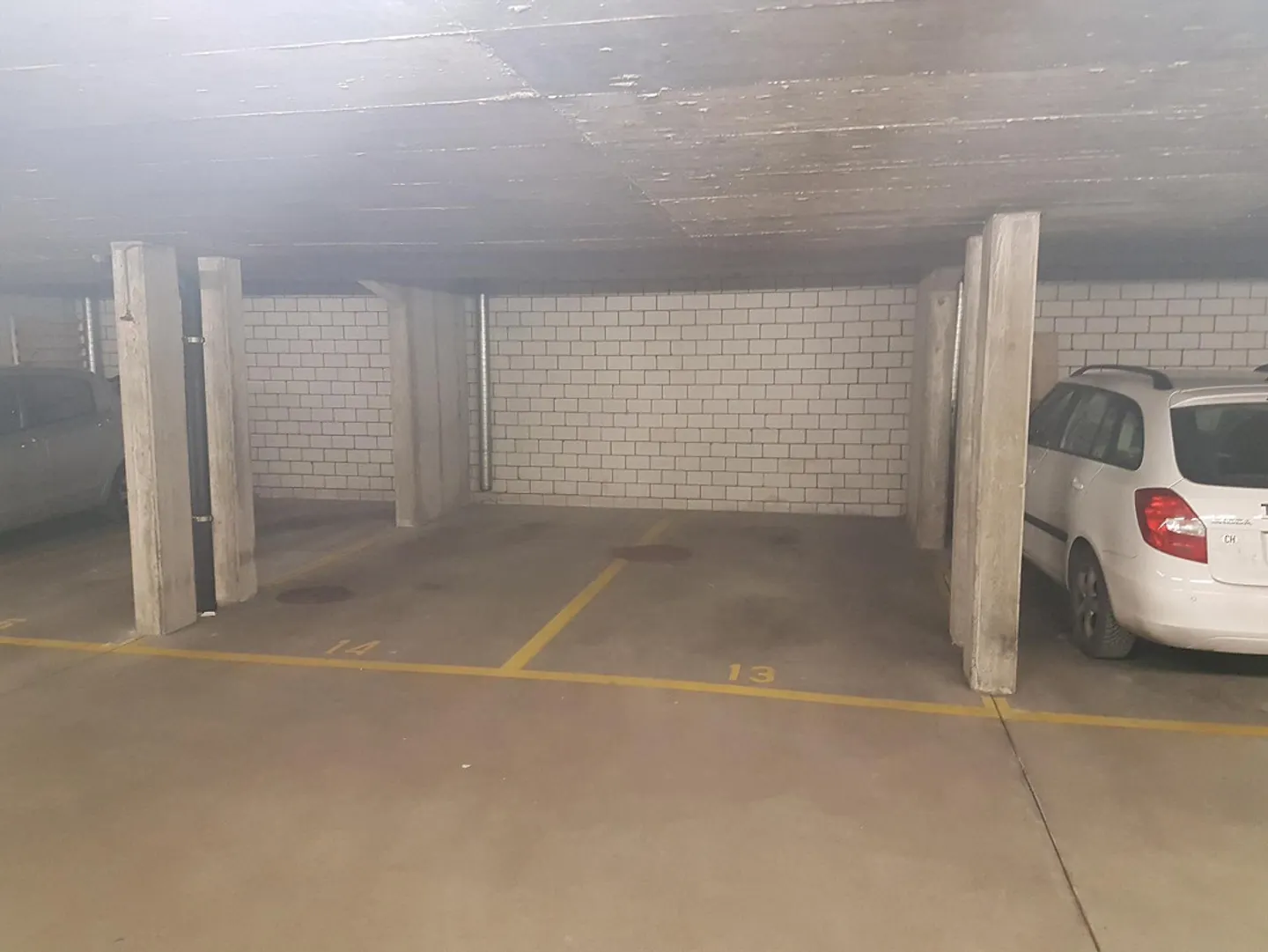 Place de parking à louer à Wettingen - Photo 2 sur 3
