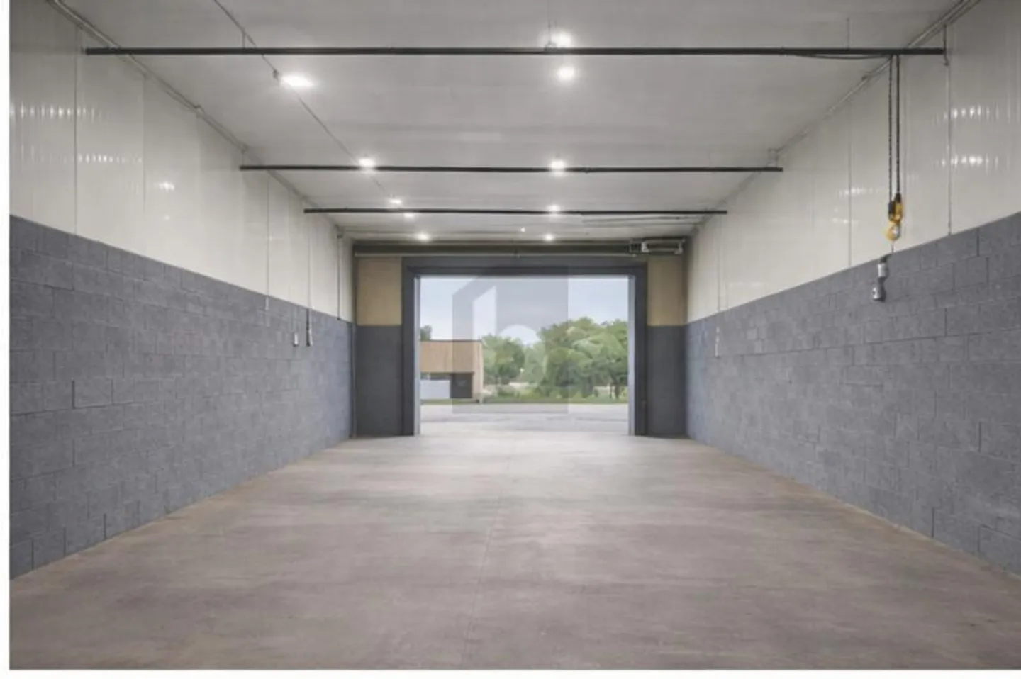 Espace Commercial Polyvalent - Photo 3 sur 4