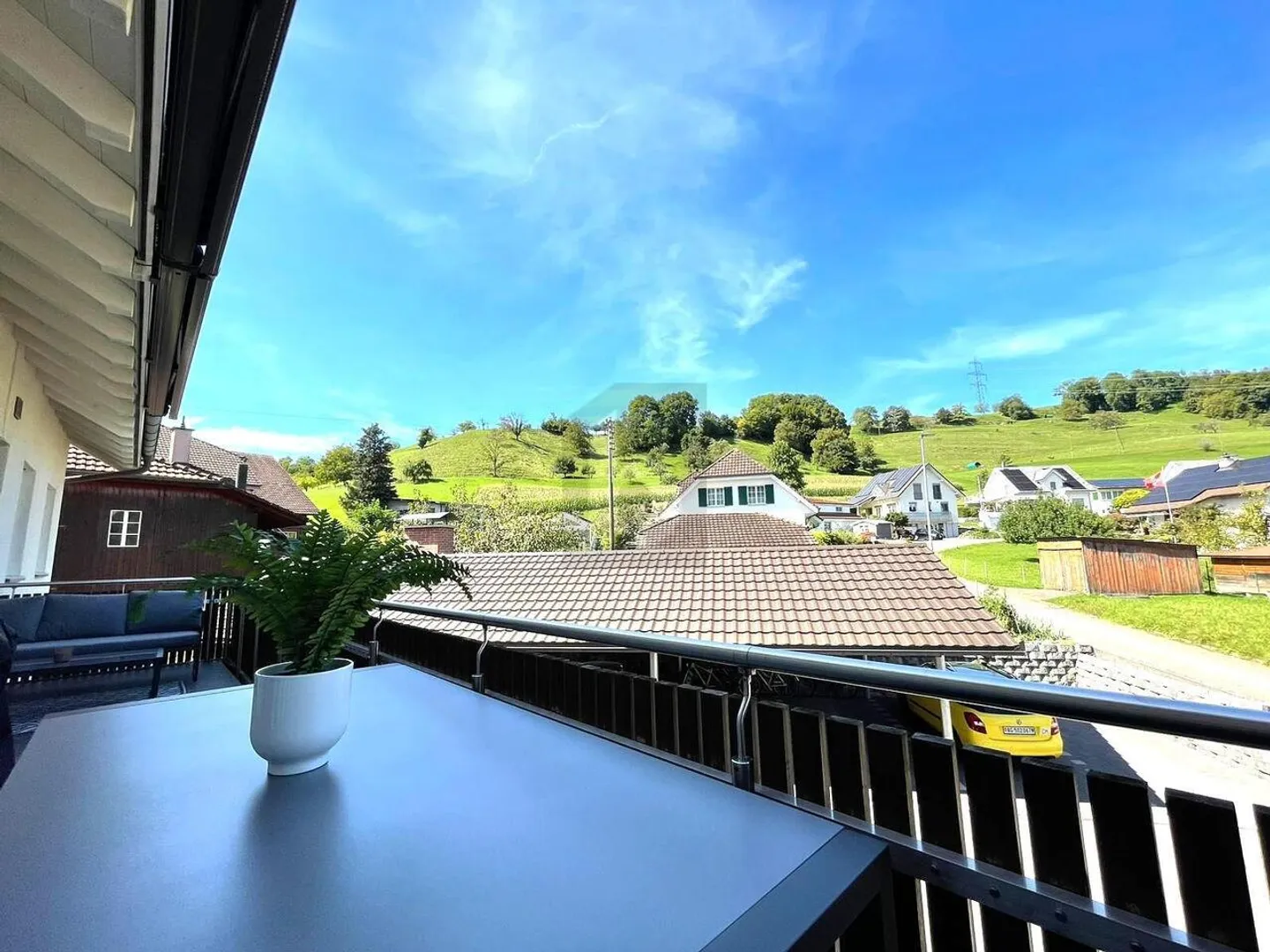 DREAMLIKE VIEW IN A QUIET LOCATION - Photo 5 of 6