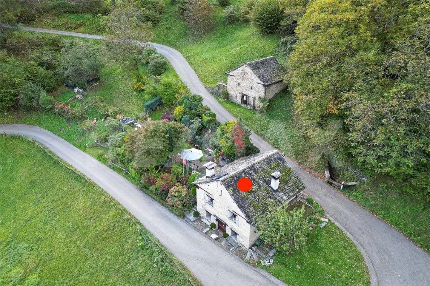 Maison rustique avec vue sur la vallée - Photo 2 sur 13