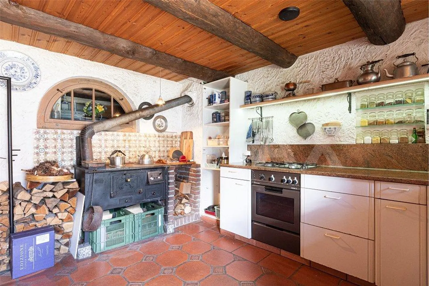 Maison rustique avec vue sur la vallée - Photo 6 sur 13