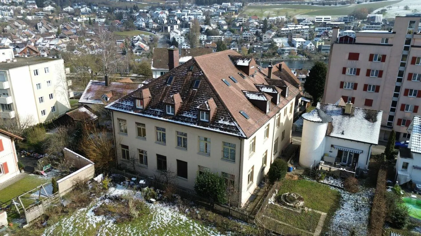 Assurez-vous maintenant un rendement de 6,1 % ! Immeuble résidentiel/commercial avec un potentiel d'investissement exceptionnel - Photo 2 sur 16
