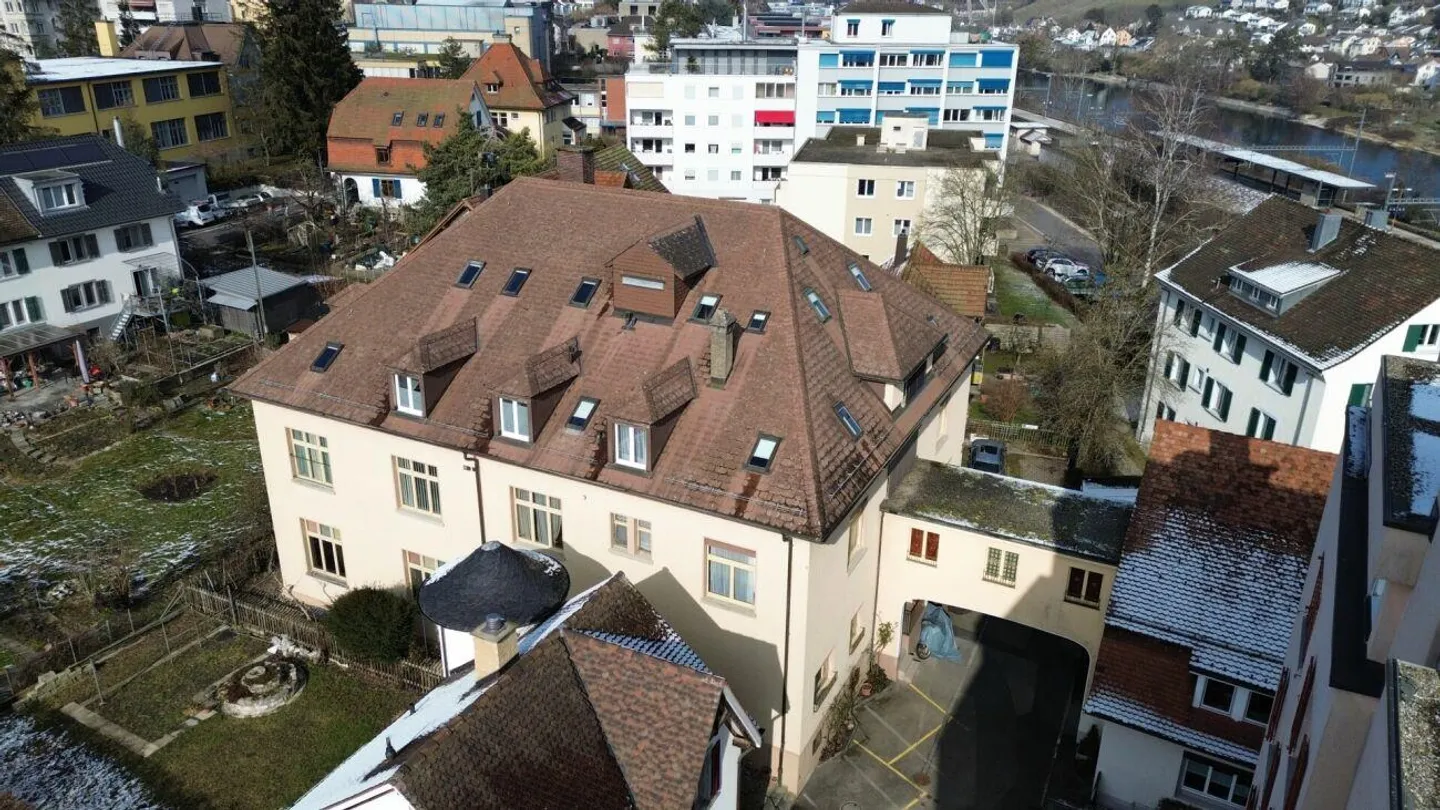 Assurez-vous maintenant un rendement de 6,1 % ! Immeuble résidentiel/commercial avec un potentiel d'investissement exceptionnel - Photo 1 sur 16