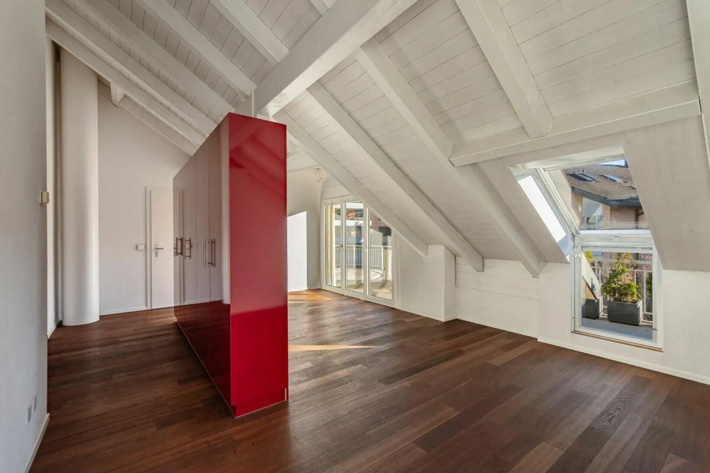 Aussergewöhnliche 8 1/2-Zimmer-Maisonettewohnung im Zentrum von  Cham - Foto 9 von 23