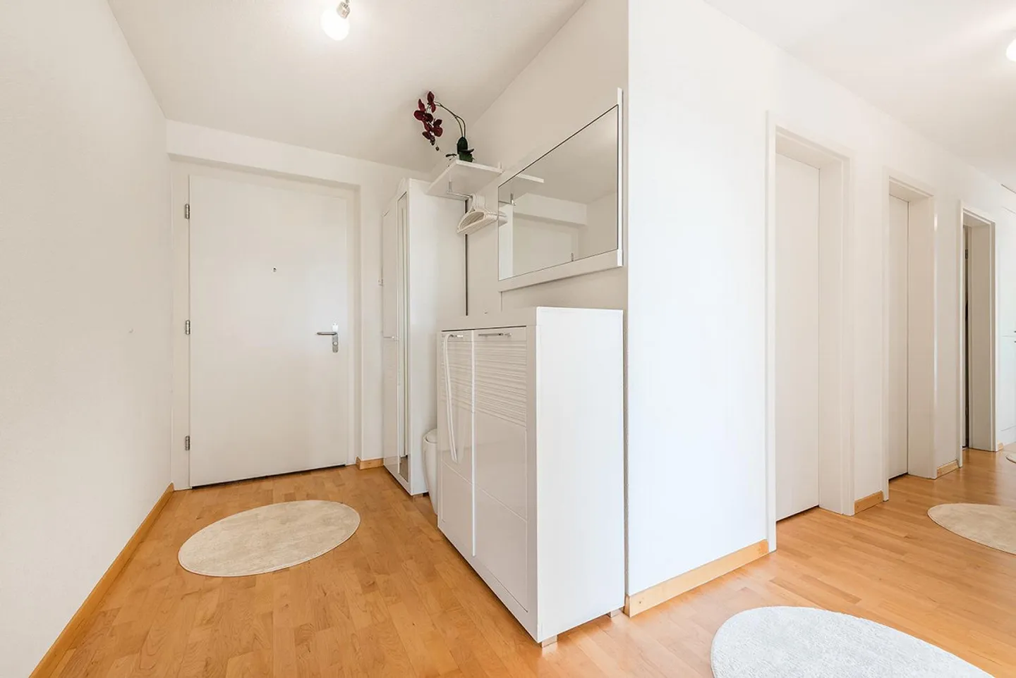 Modern 4.5-room apartment in a preferred location near the lake - Photo 6 of 15