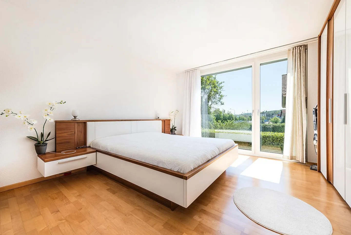 Modern 4.5-room apartment in a preferred location near the lake - Photo 14 of 15
