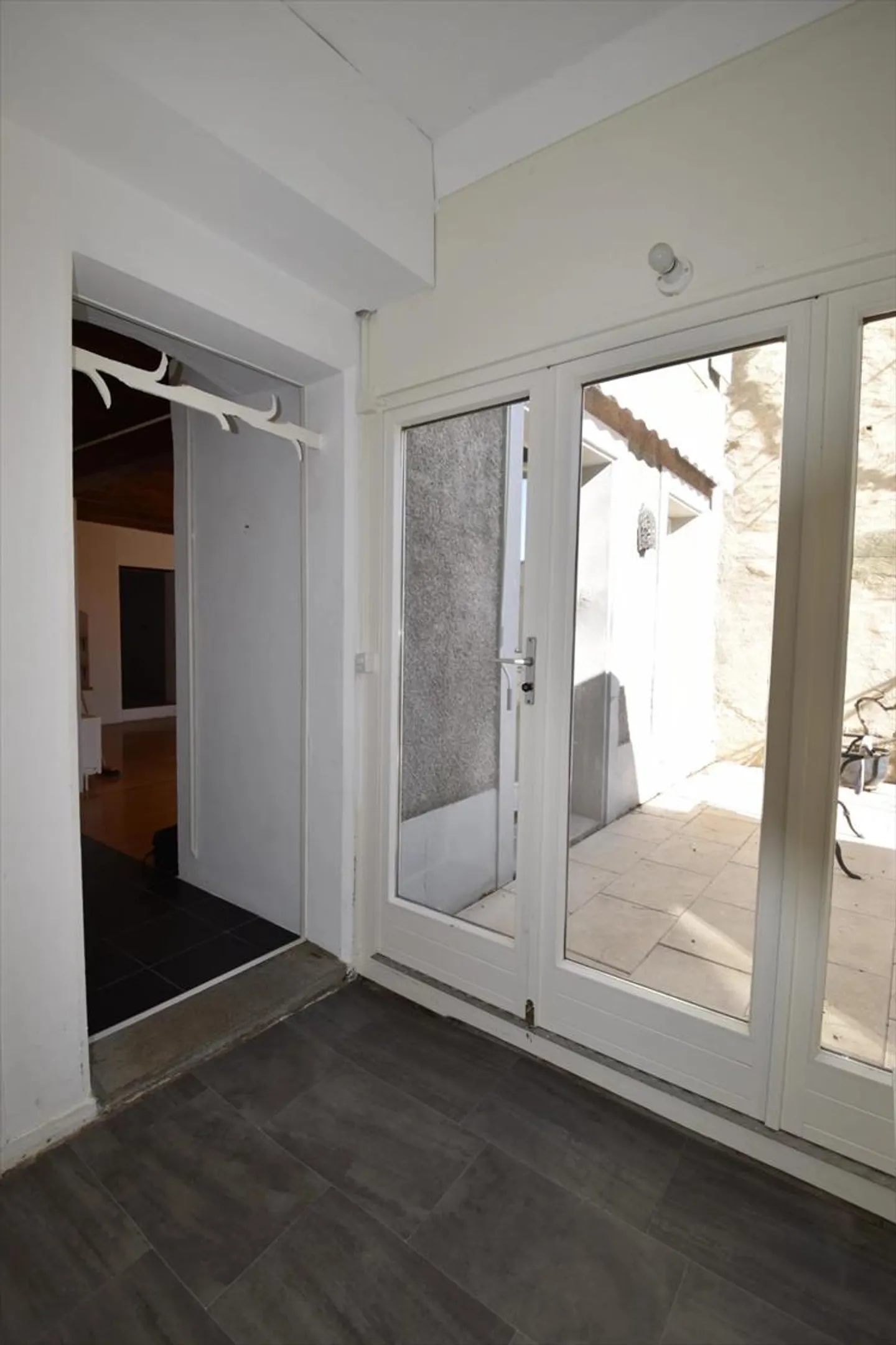 Appartamento in stile loft di 2,5 locali con fascino, nel cuore di Lutry - Foto 8 di 10