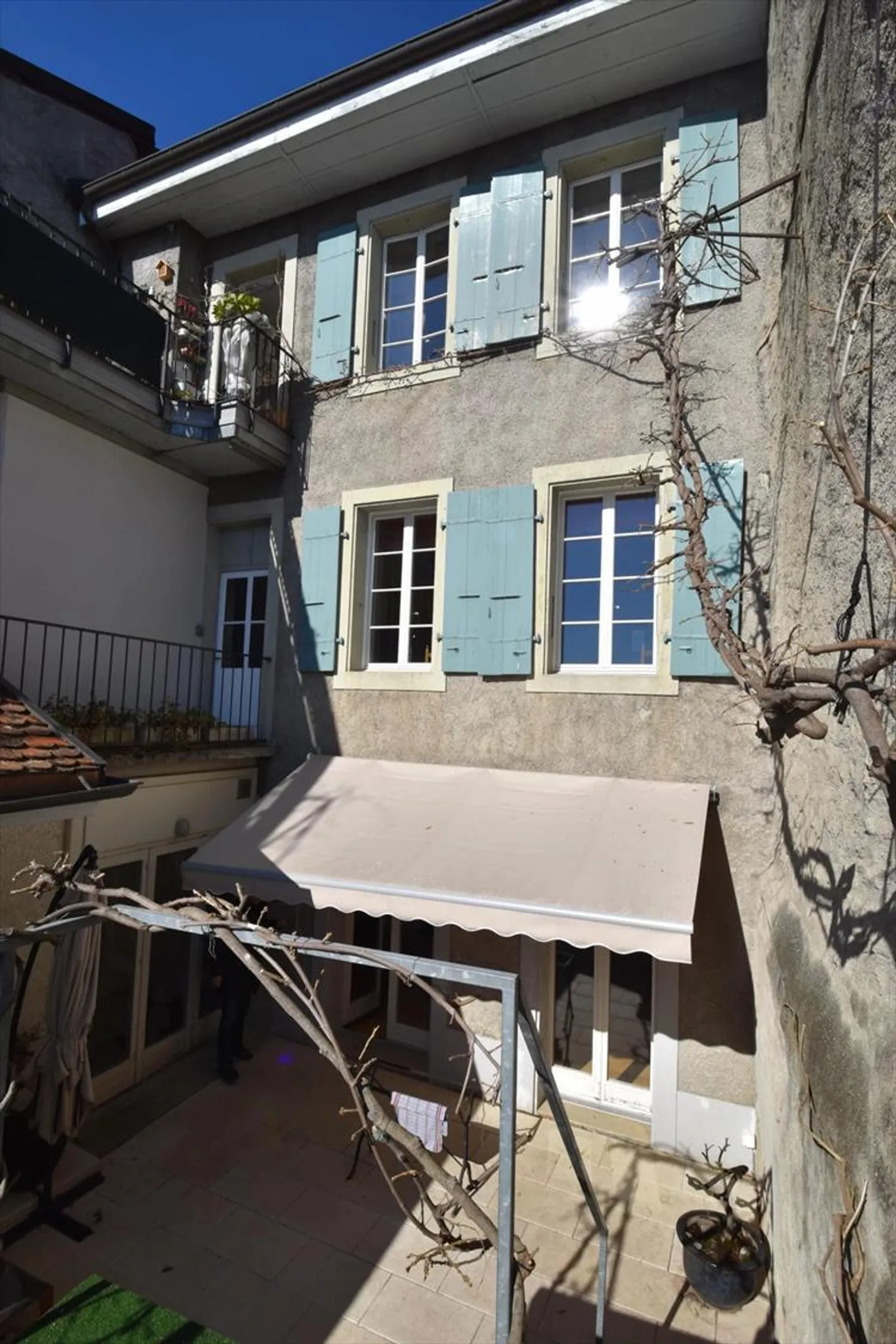 Appartamento in stile loft di 2,5 locali con fascino, nel cuore di Lutry - Foto 1 di 10