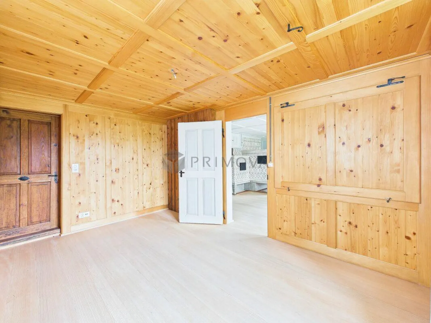 Proprietà unica ed esclusiva nella Svizzera orientale con fienile e enorme... - Foto 9 di 17