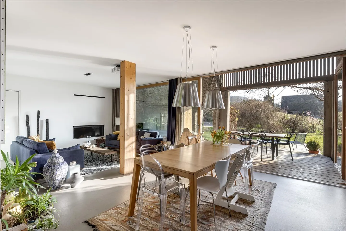 Casa familiare con annesso - Foto 4 di 13