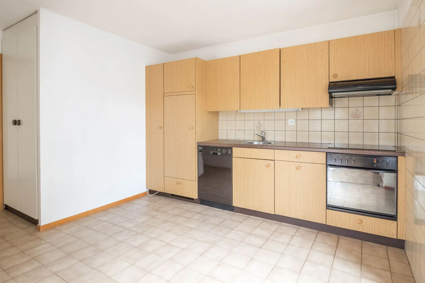 Grand-Rue 8, Les Brenets - 5-Zimmer-Wohnung im Erdgeschoss - Foto 6 von 9