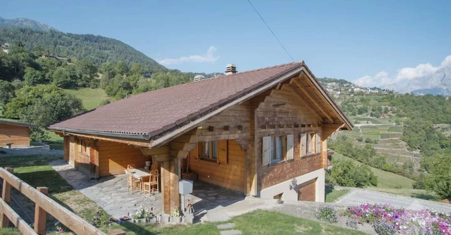 Magnificent chalet - Photo 1 of 13