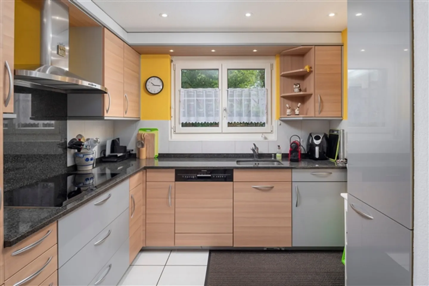 Maison de ville spacieuse de 5,5 pièces avec jardin et beaucoup d'espace pour toute la famille - Photo 5 sur 13