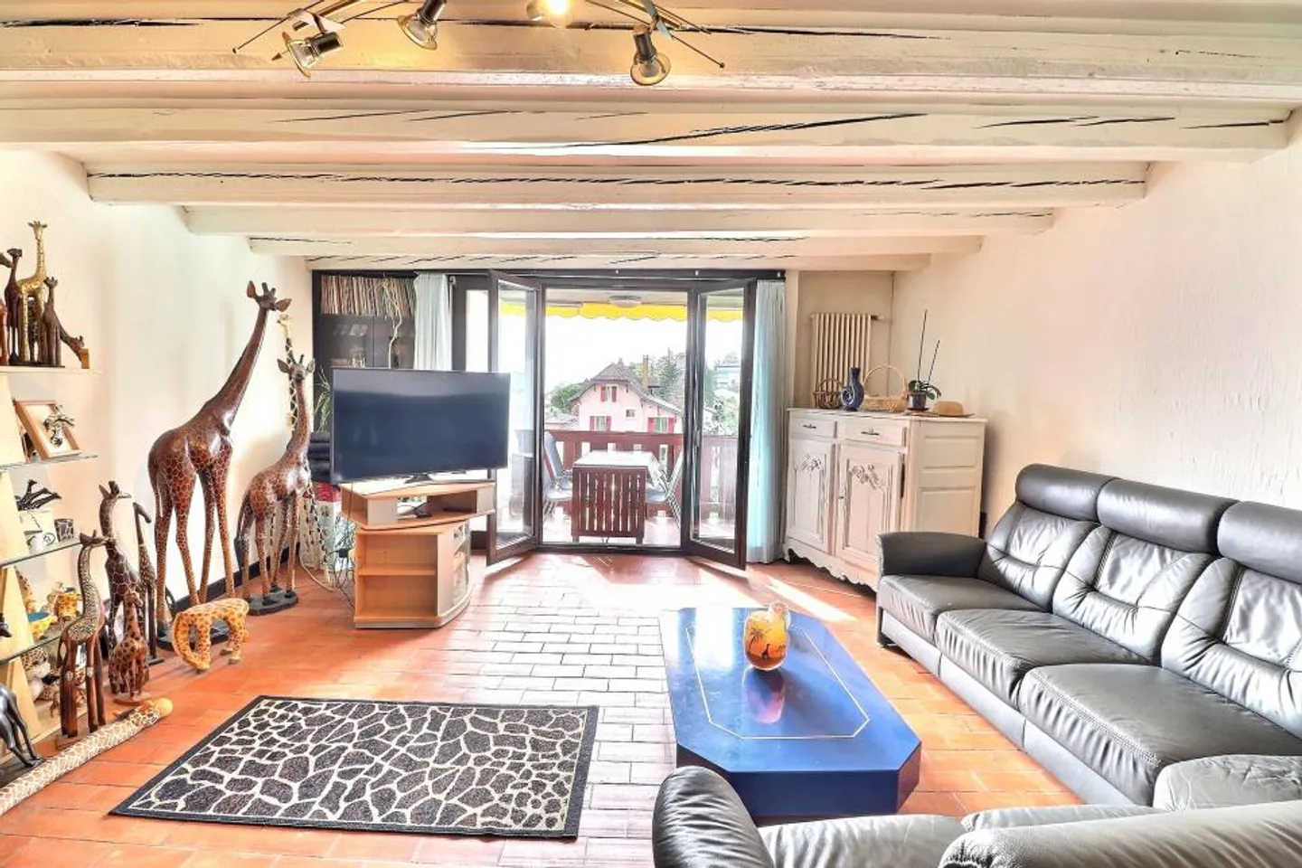 Proprietà unica con un fascino speciale - Tranquilla e con vista - Foto 5 di 13