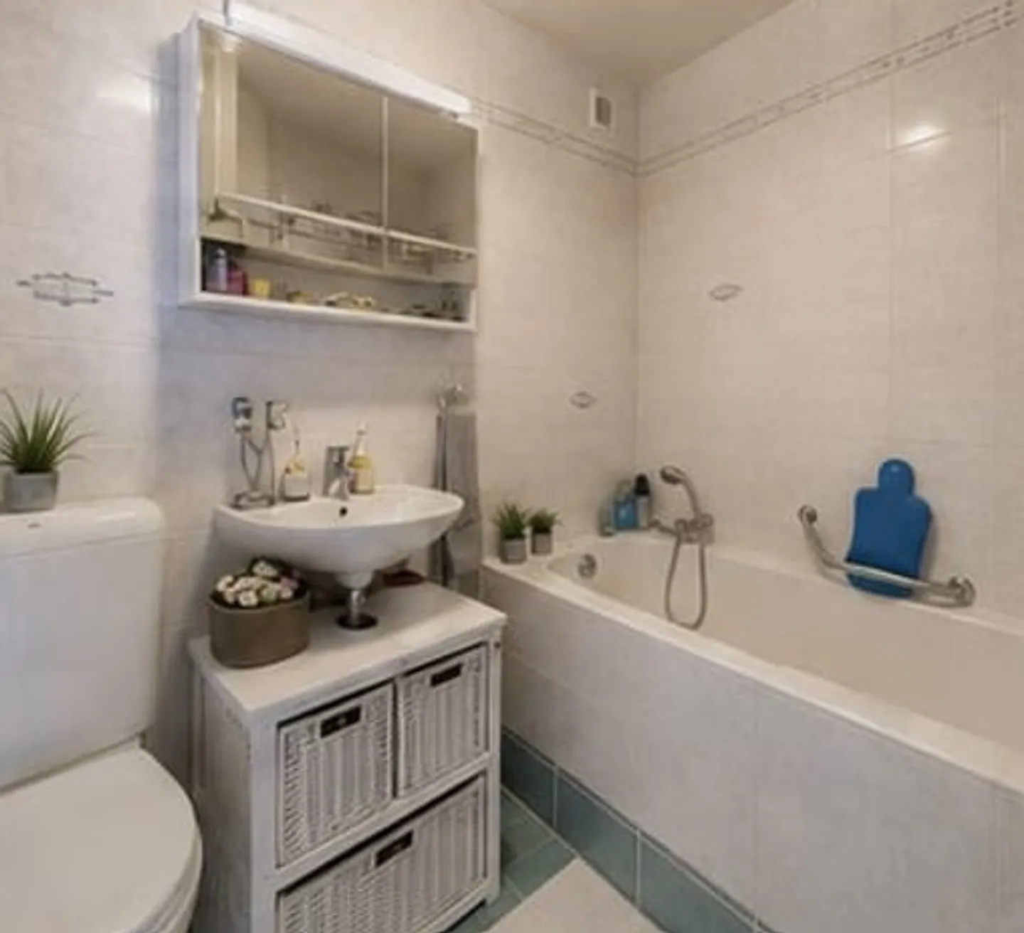 Single-family house with three levels, spacious and bright in La Chaux-de-Fonds - Photo 9 of 12