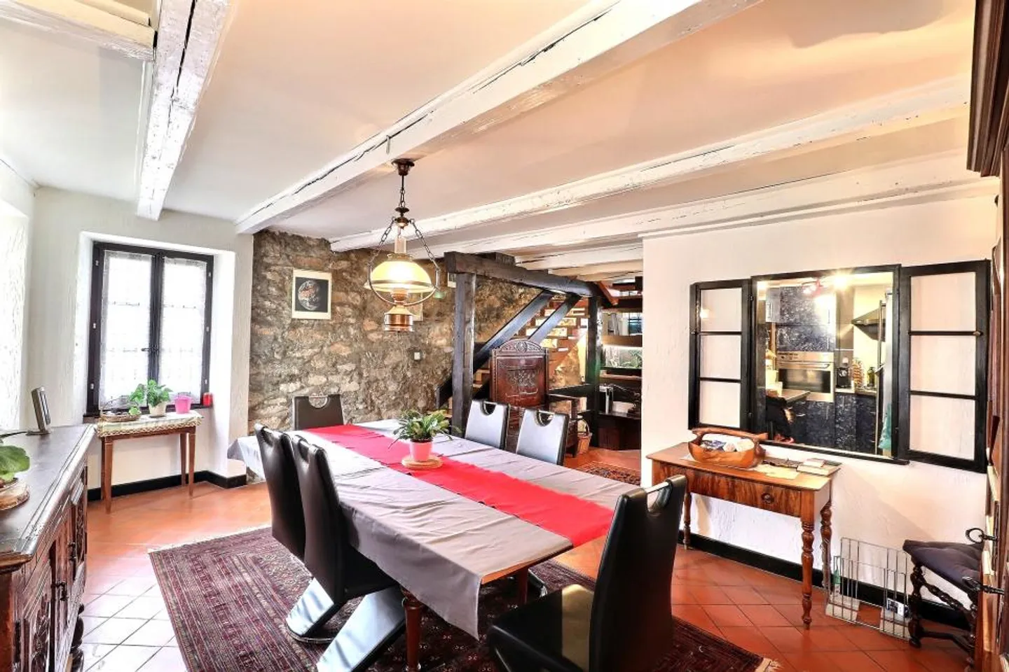 Proprietà unica con un fascino speciale - Tranquilla e con vista - Foto 3 di 13