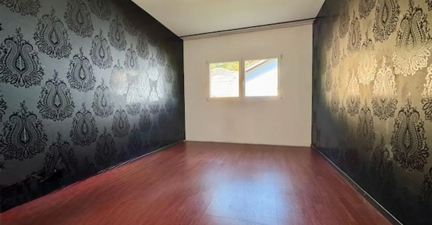 De nouvelles rénovations à ce bien de 6 pièces en duplex + 3 pièces - Terrasses, couvert à voitures - Photo 8 of 13