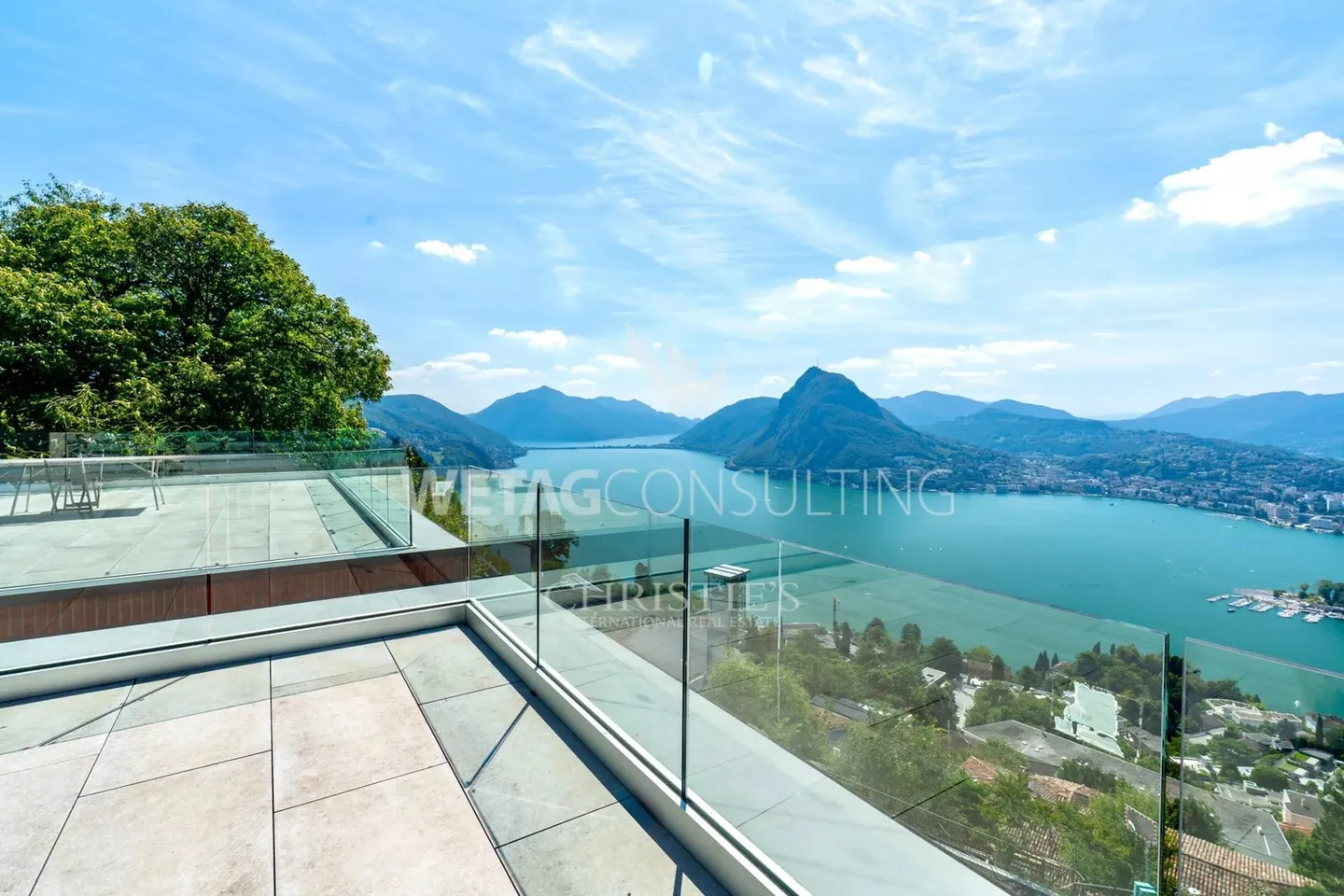 Lugano-Aldesago : Villa en rangée moderne avec jardin privé et vue sur le lac à vendre, également utilisable comme résidence secondaire - Photo 1 sur 13