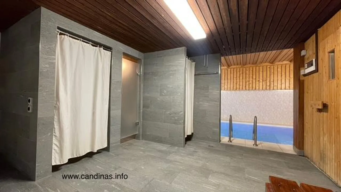 Well-maintained condominium with a beautiful view - Photo 10 of 20