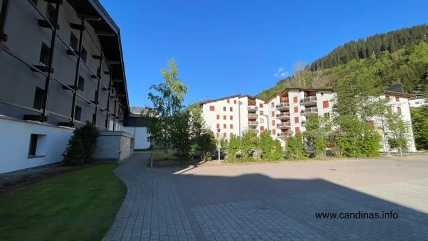 Well-maintained condominium with a beautiful view - Photo 14 of 20