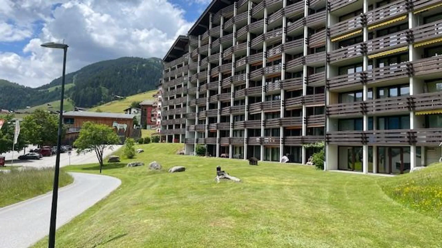 Well-maintained condominium with a beautiful view - Photo 19 of 20