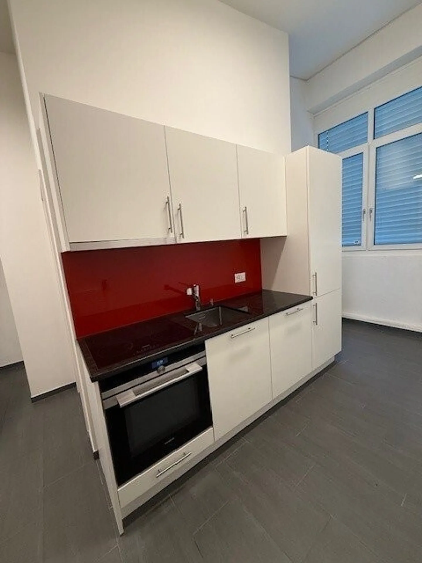 Büroräume nahe Dreispitz zu vermieten. - Foto 3 von 5