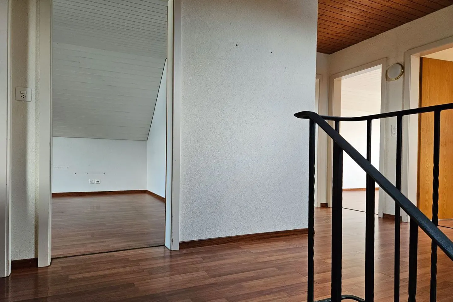 Incantevole casa unifamiliare di 6,5 stanze con grande giardino - Foto 11 di 13