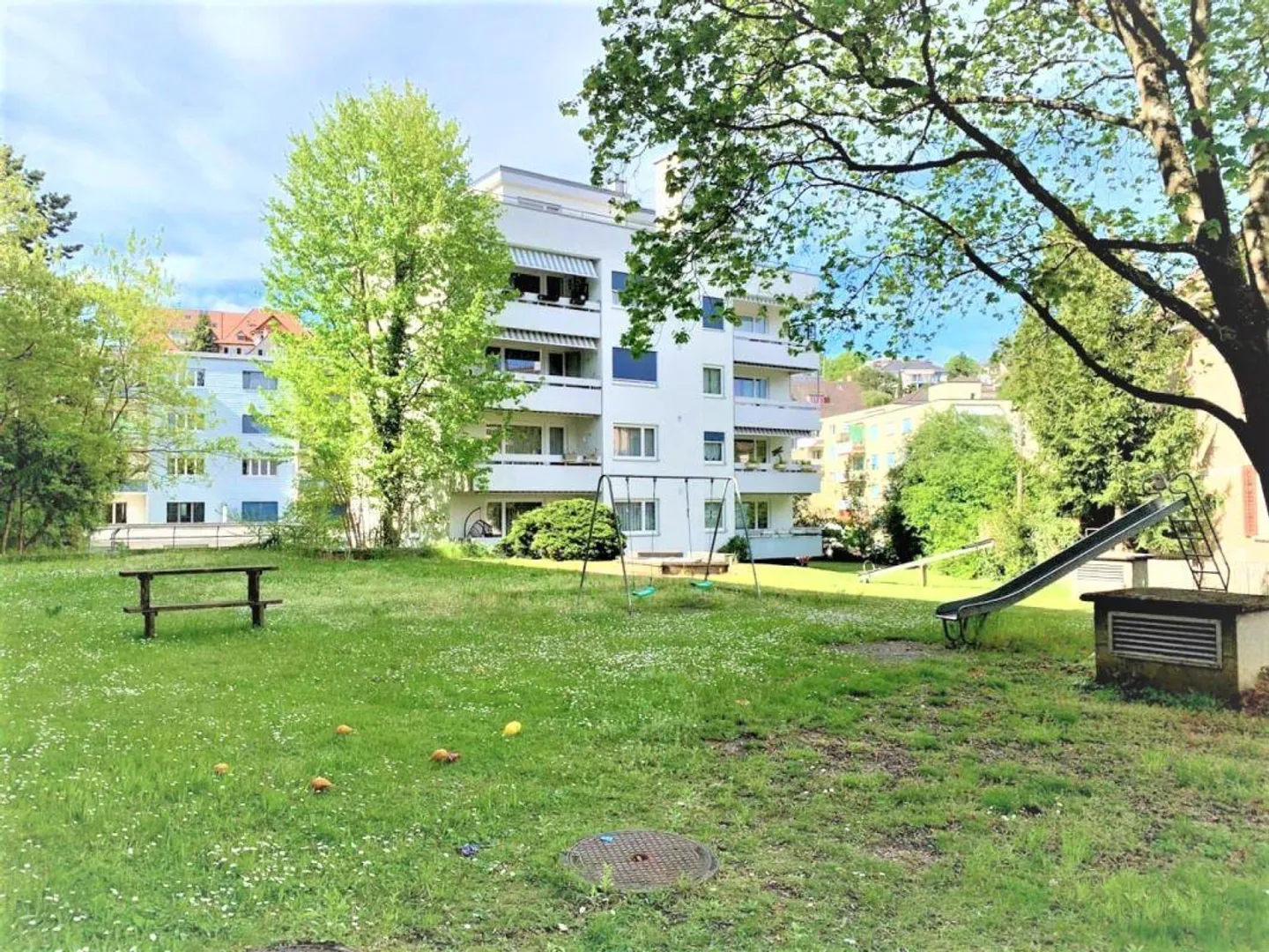 4.5 Apartment with large playground! - Photo 10 of 10