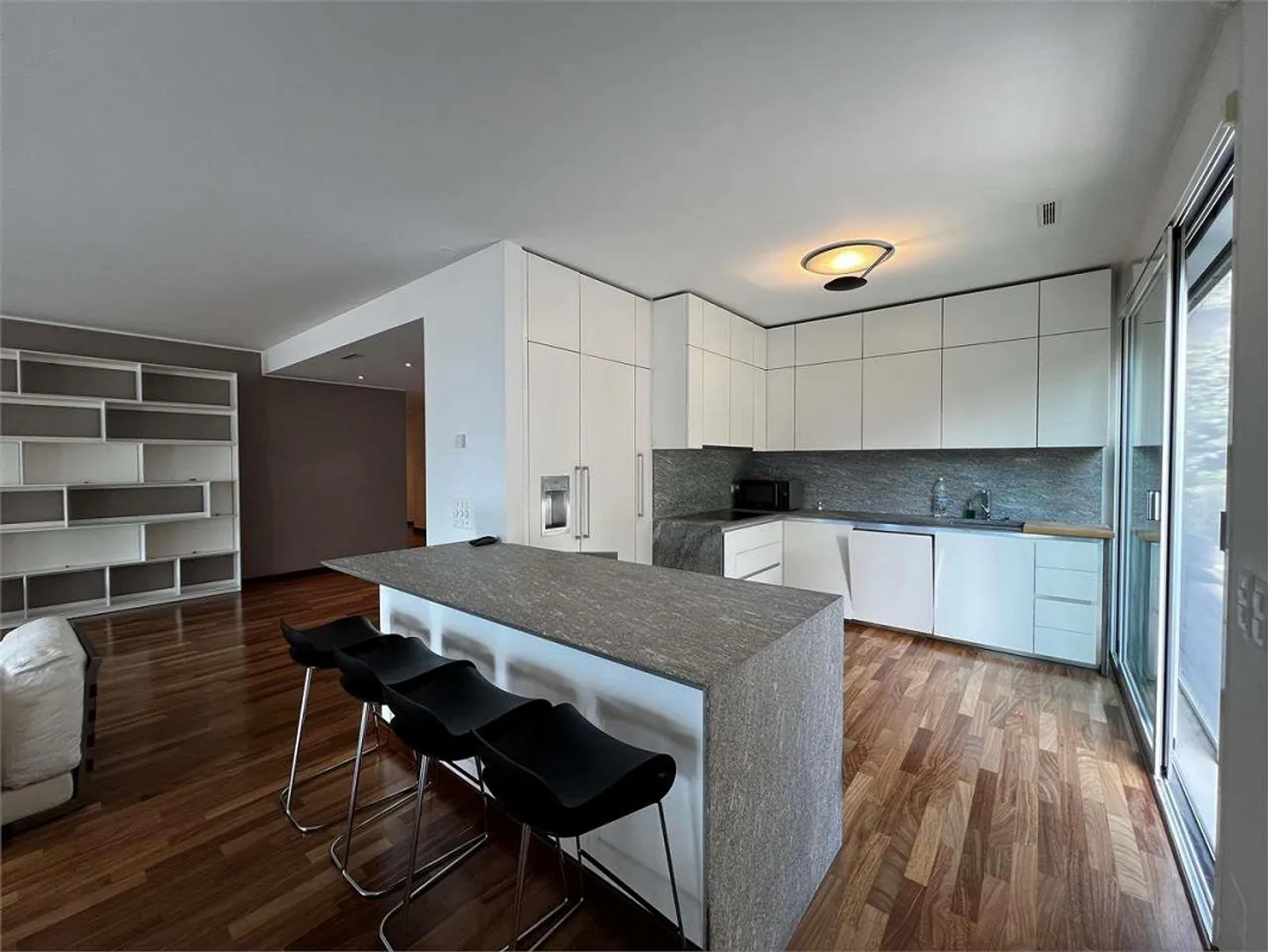 2686_Lugano, Elegant 5.5 rooms with lake view and private garden - Photo 3 of 13