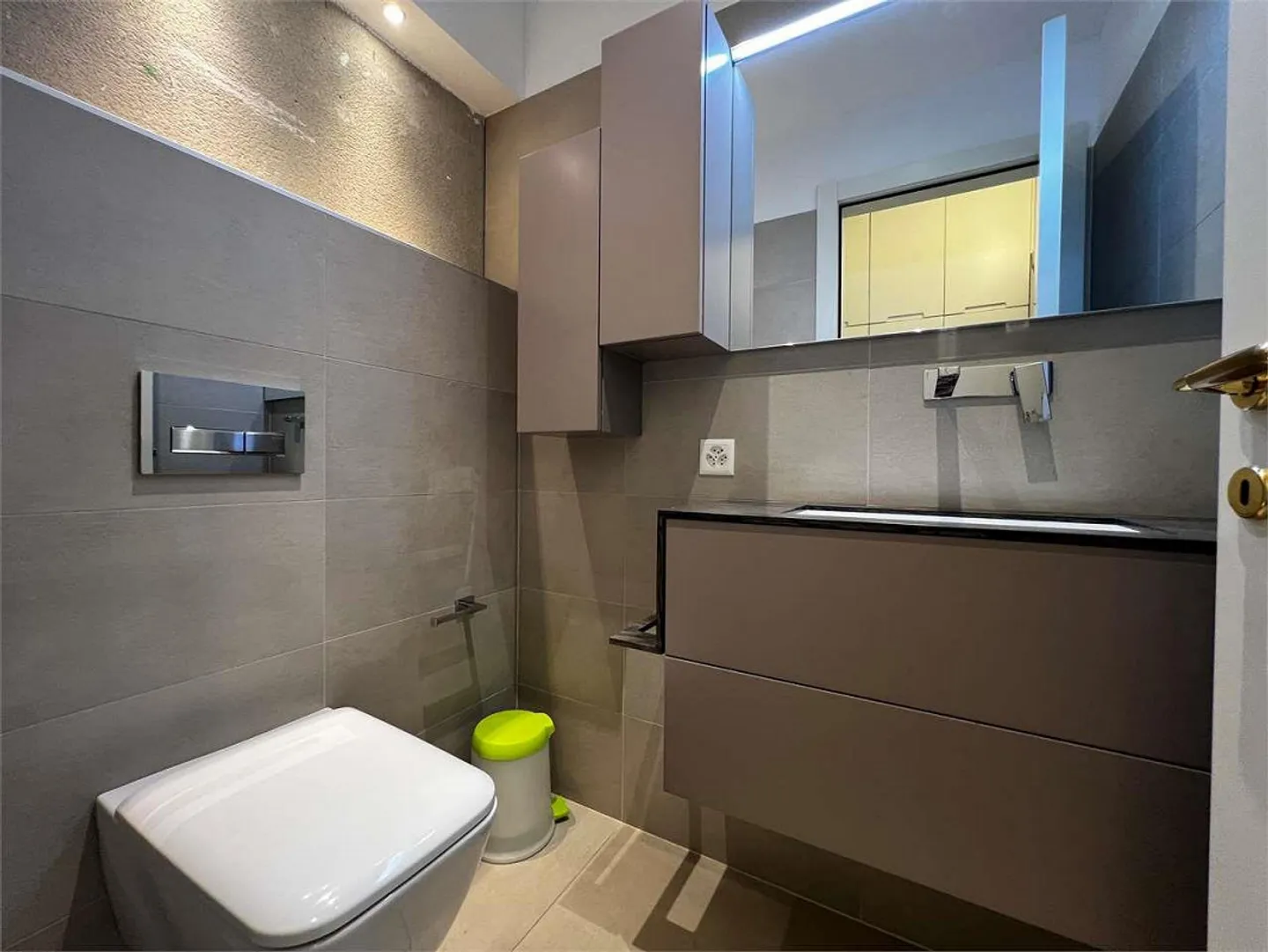 2686_Lugano, Elegant 5.5 rooms with lake view and private garden - Photo 10 of 13