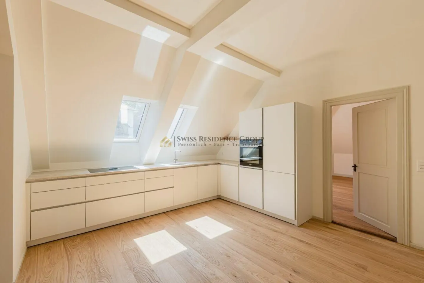 Charming historical residence with 4.5 rooms - Photo 5 of 10