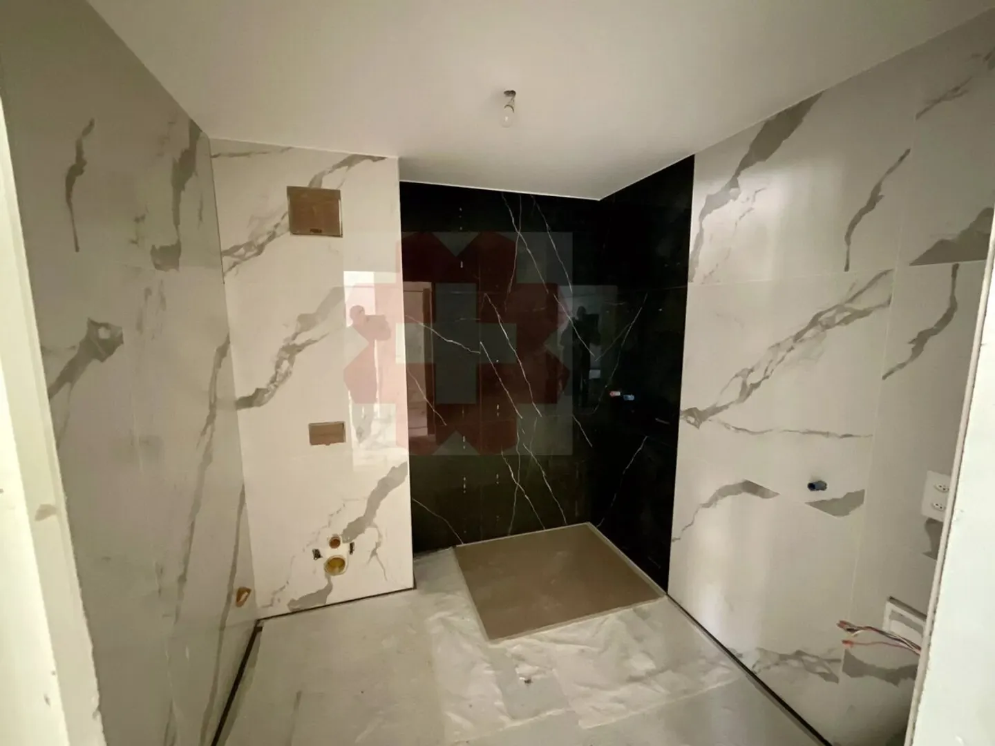 Modern Apartment in Ardon - Photo 3 of 3