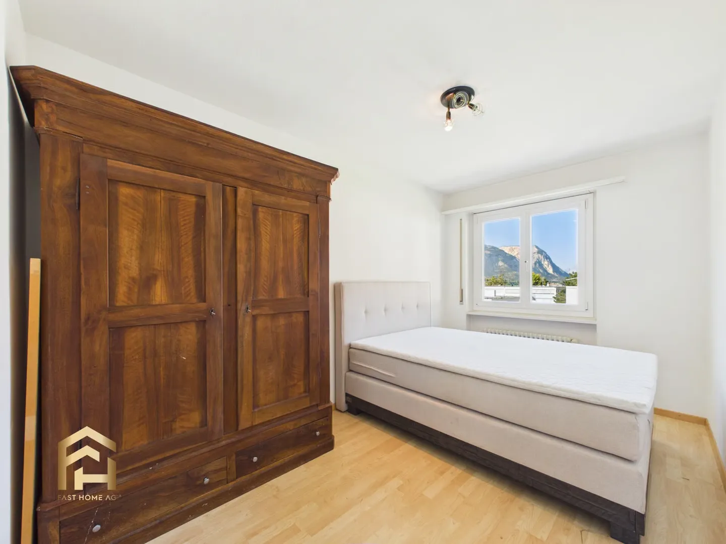 Spacious 4.5-room apartment with balcony in a quiet location - Photo 7 of 13