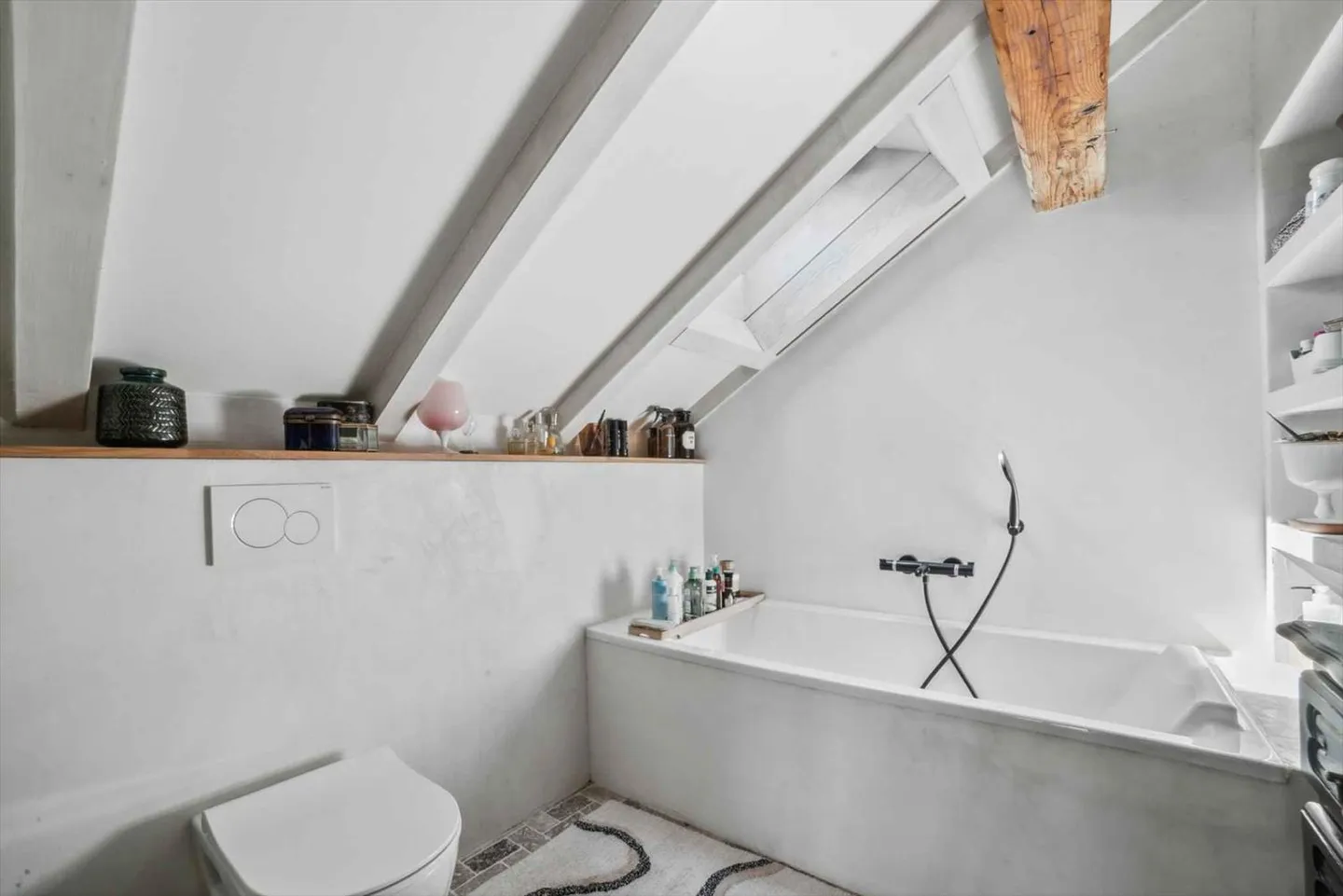 Bellissimo appartamento duplex completamente ristrutturato - Foto 7 di 10