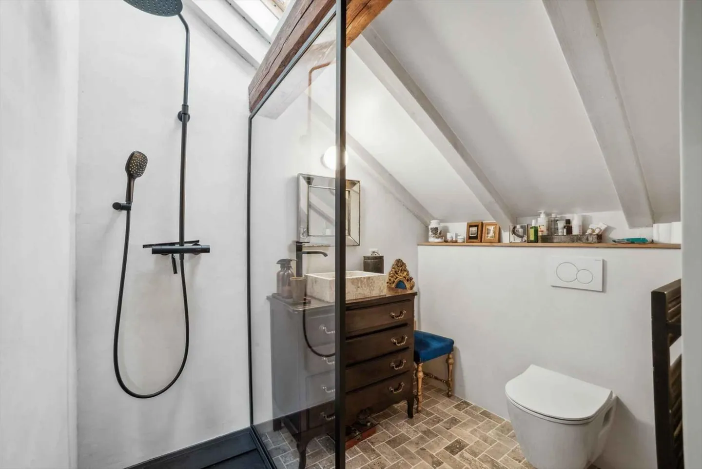 Bellissimo appartamento duplex completamente ristrutturato - Foto 9 di 10