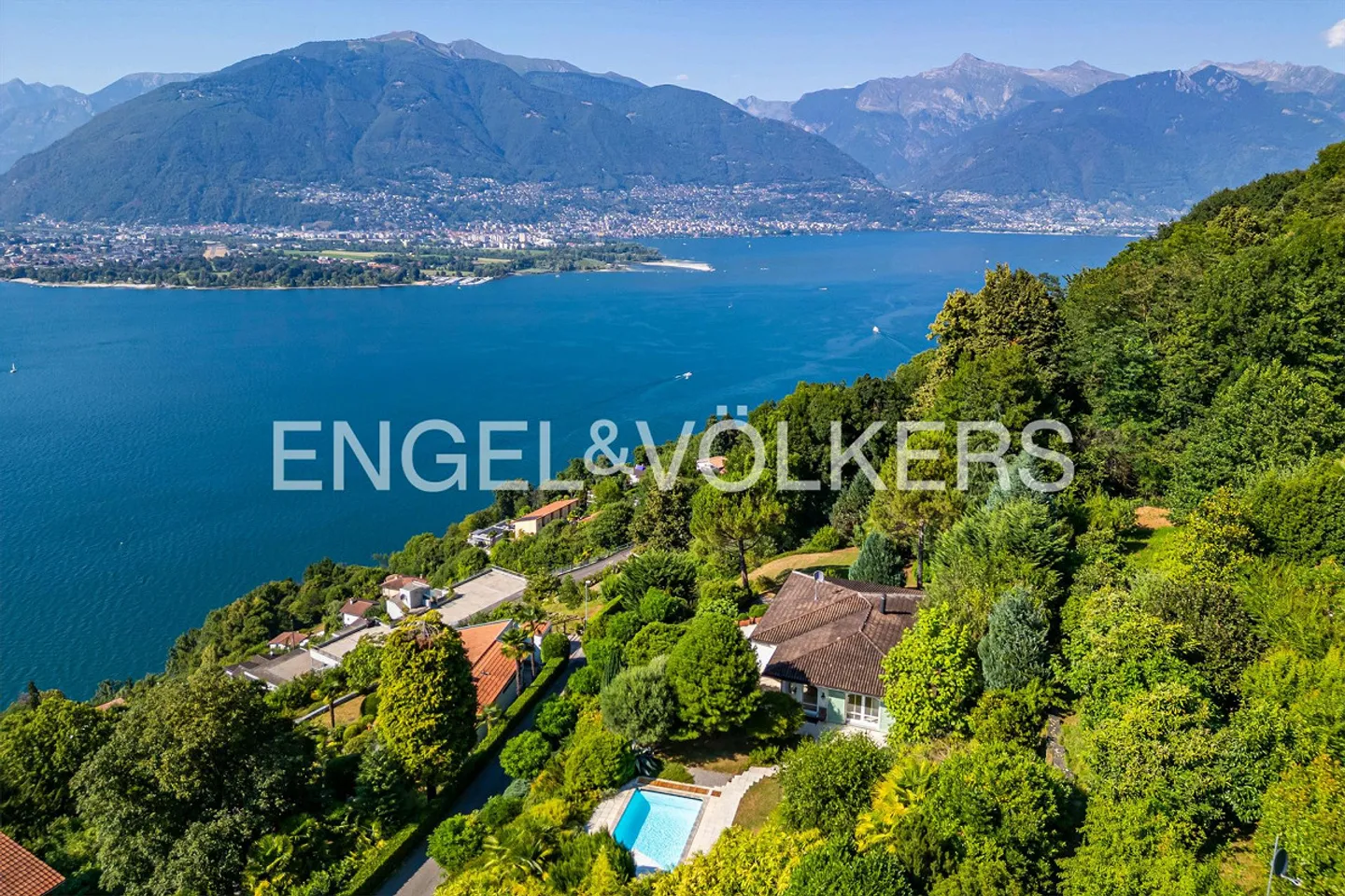 Dream backdrop over Lake Maggiore (5) - Photo 19 of 19