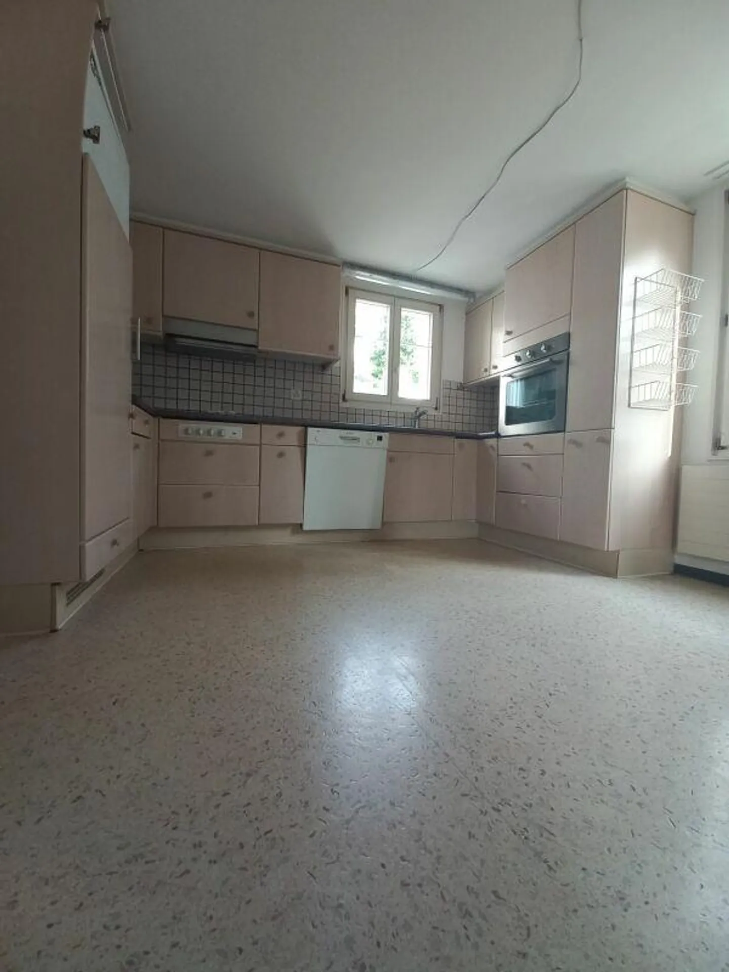 Cozy 6.5 Room House including Garage - Photo 2 of 18