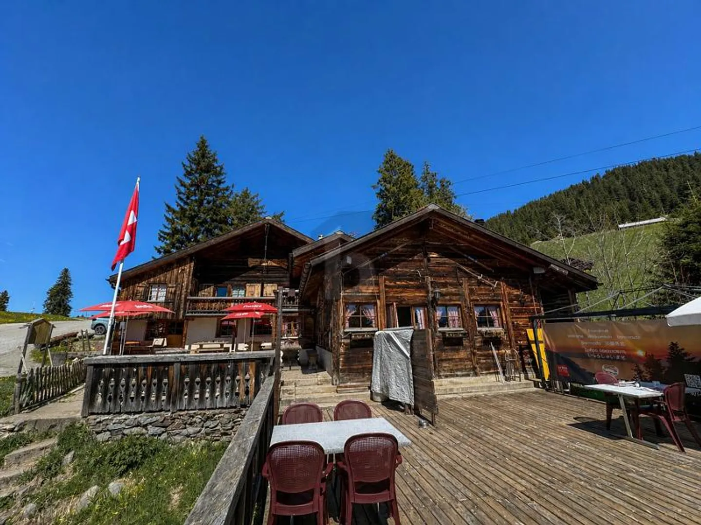 Chalet Restaurant avec Appartement - Photo 2 sur 6