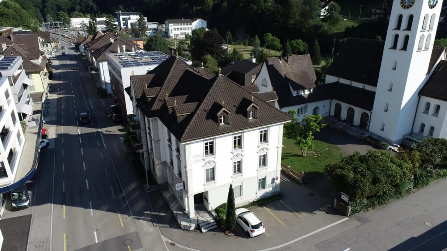 Newly renovated apartment in the center of Wolhusen - Photo 1 of 3