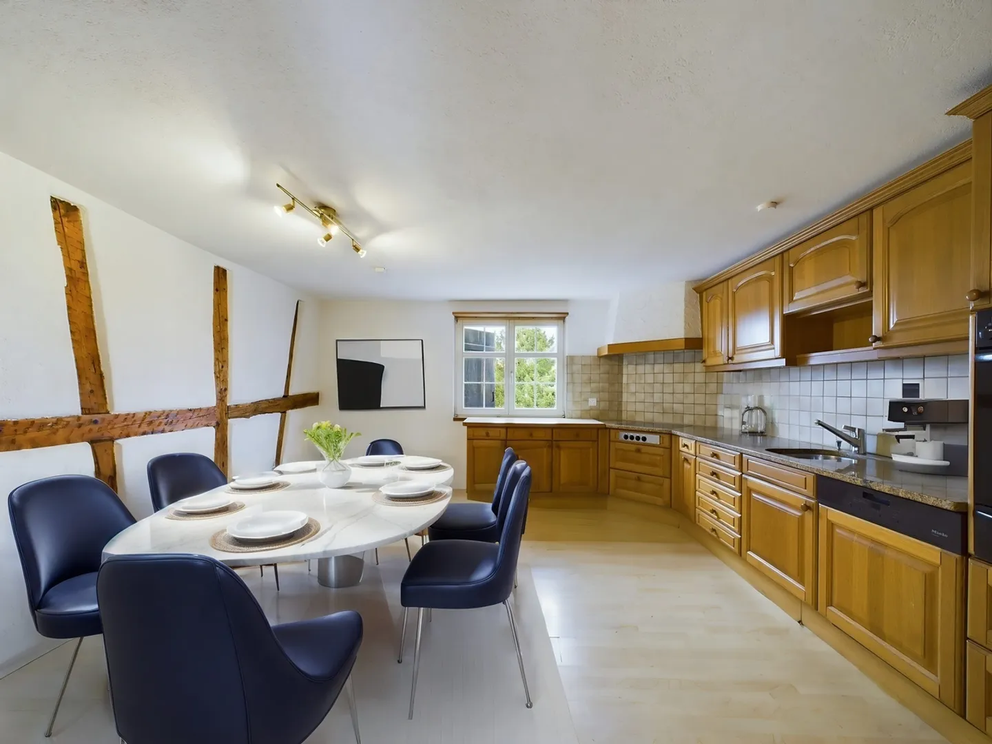 Grosszügige 5.5-Zimmerwohnung in Oberaach - Foto 2 von 12